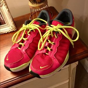Nike Tennis Shoes Pink 8.5